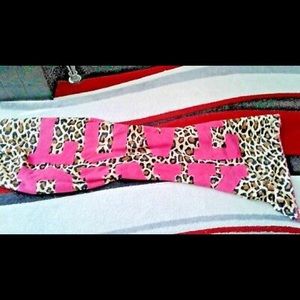 New Victoria's Secret Leopard Throw Blanket.Sexy!